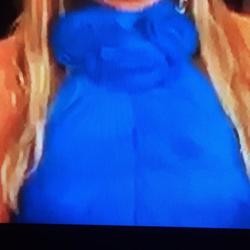 Voice Ruched Rosette Halter Style Top - Picture 9 of 9